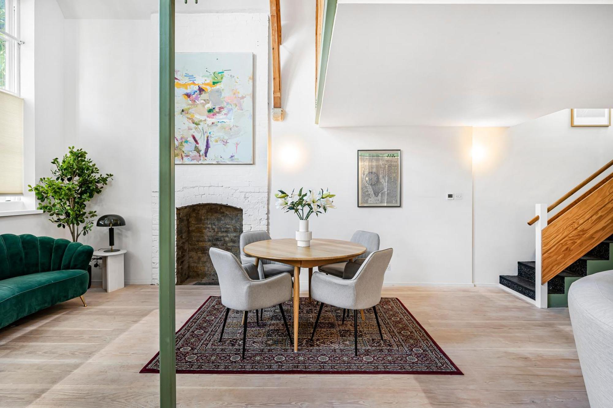 Casa vacanze Schoolbell Mews Full 3 Bedroom 2 Bathroom Architect Designed Mews House Fabulous Bow, Victoria Park Location *